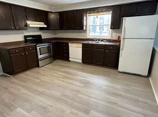 11 S Hollow Dr, Ballston Lake, NY 12019