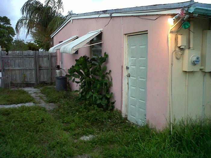 2nd image of 320 NW 16th St
