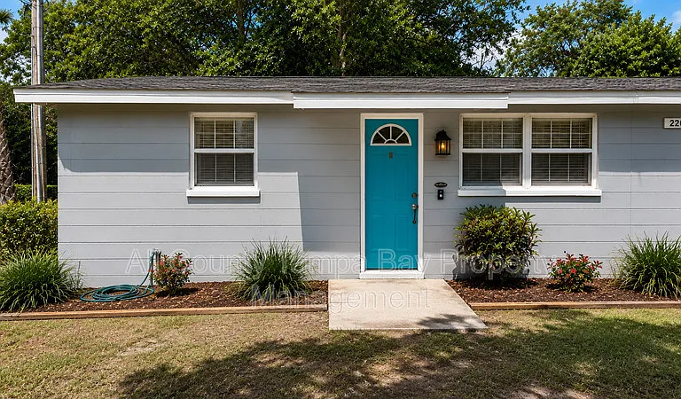 2204 Irene St #B — Photo 1