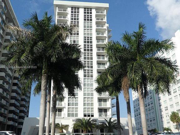 3rd image of 1228 West Ave APT 1104