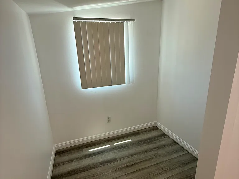 2107 Manitou Ave #2107 — Photo 8
