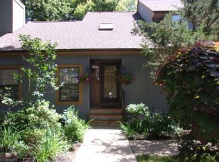 153 Arbor Cir, Basking Ridge, NJ 07920