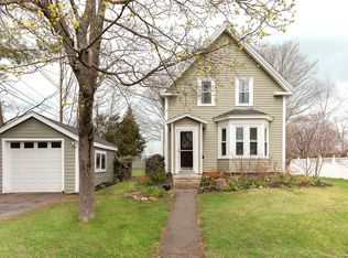 27 Kenneth Ct, Stoughton, MA 02072
