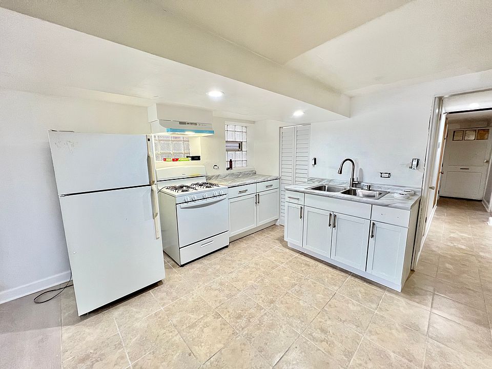 1st image of 5053 W Berenice Ave #G
