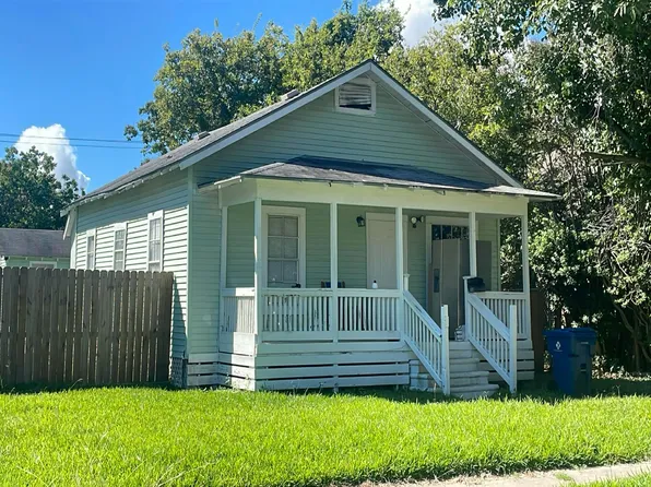 407 11th Ave N, Texas City, TX 77590