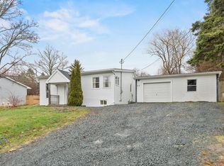 47 Hillcrest Ave, Lower Sackville, NS B4C 1X2
