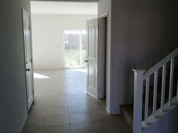 4th image of 3160 S Newton Ave
