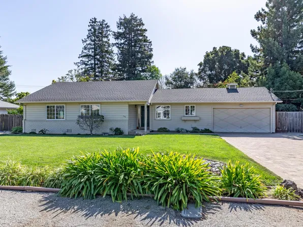 740 Arroyo Rd, Los Altos, CA 94024