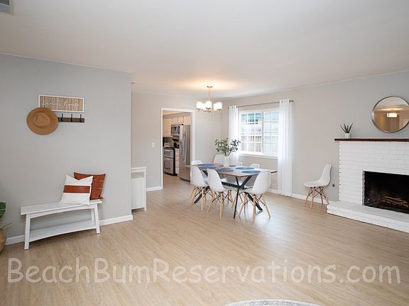 4th image of 130 Carmelde Ln