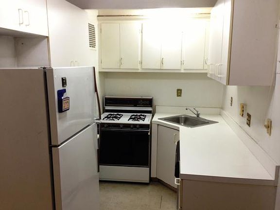 5th image of 30 Ehrbar Ave APT 412F