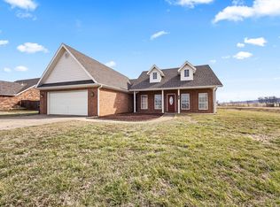 1601 Viney Grove Rd, Prairie Grove, AR 72753