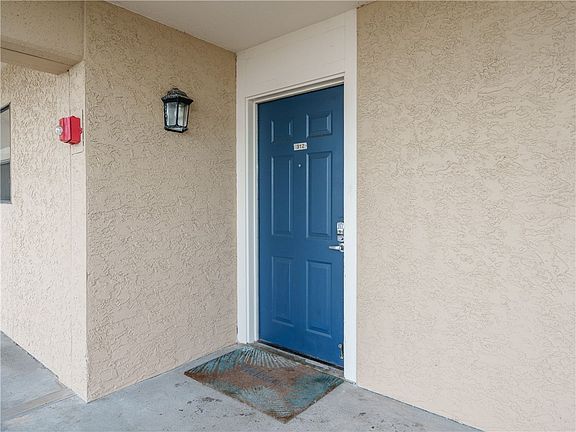 3rd image of 1021 S Water St #312