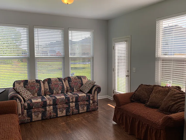2429 Miranda Dr — Photo 18