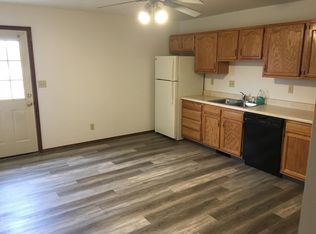 1045 N Amos Ave, Springfield, IL 62702