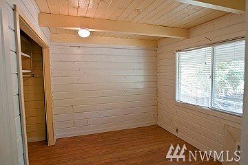 5th image of 9702 Mariner Dr NW