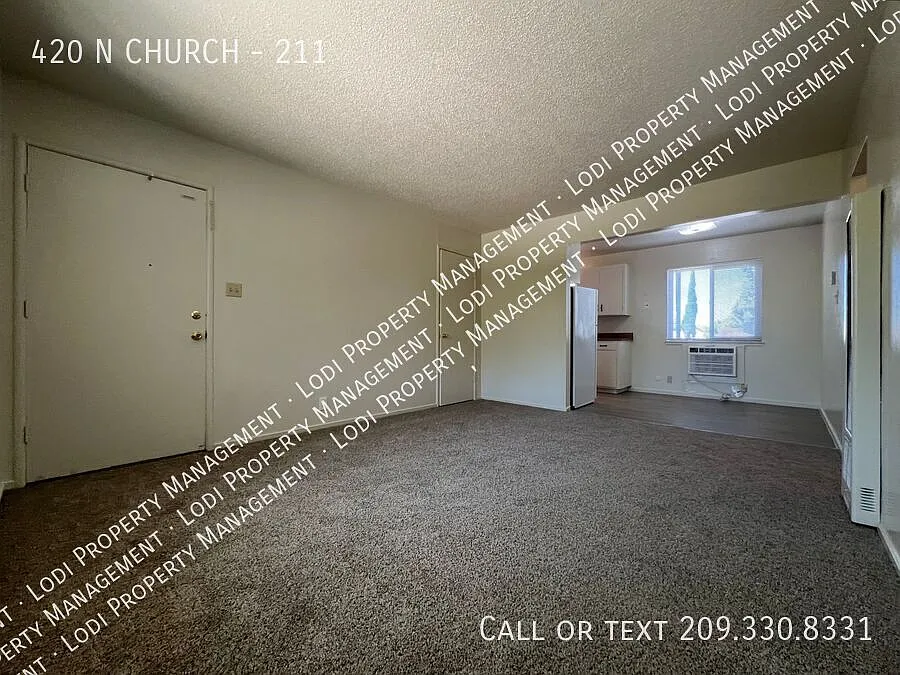 Upstairs 2-Bedroom Apartment — Photo 2