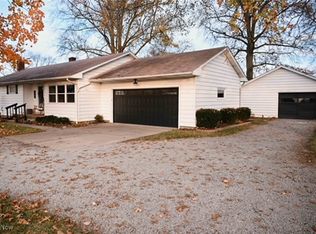 559 Dalton Fox Lake Rd, Dalton, OH