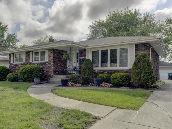 8546 Garfield Ave, Munster, IN 46321