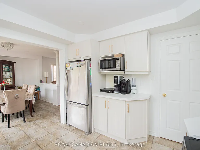 78 Peachwood Cres #13 — Photo 7