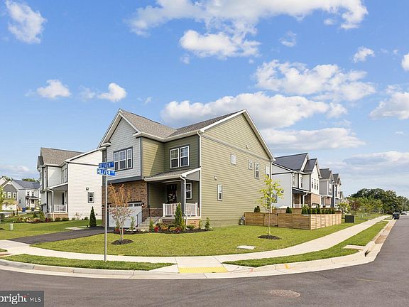 4th image of 3880 Hillview Ct