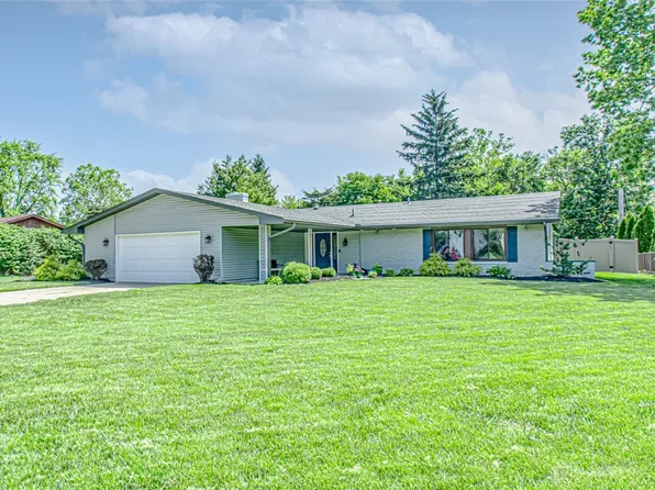 8052 Paragon Rd, Dayton, OH 45458