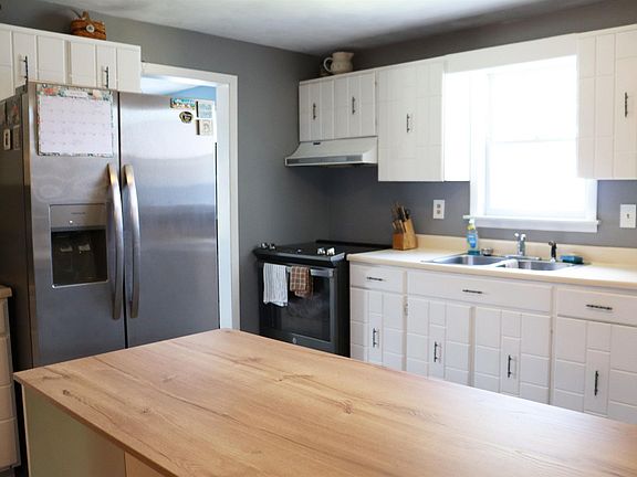 5th image of 506 N Douglas St