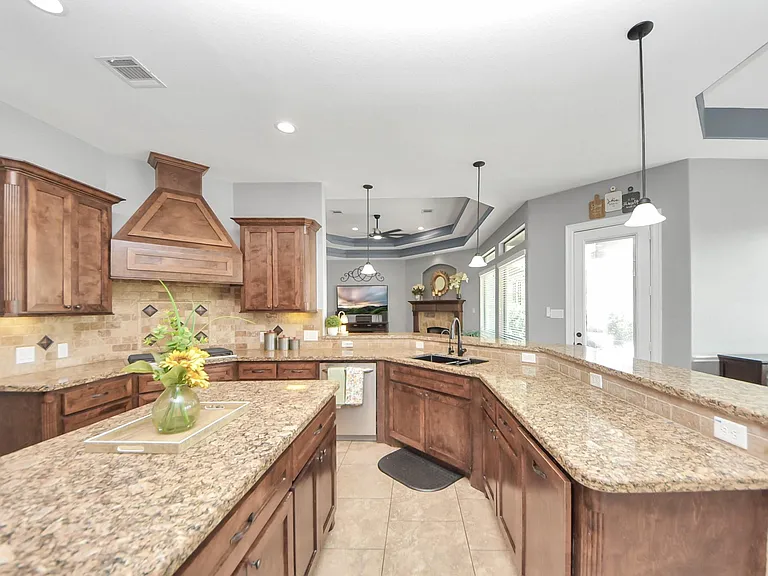 11726 W Grand Pond Dr — Photo 20