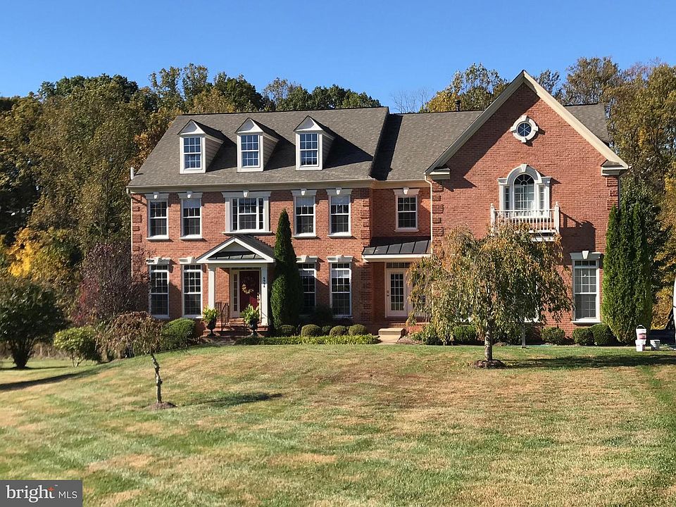 1st image of 6908 Mill Valley Dr