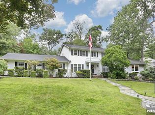 279 Rock Ave, Park Ridge, NJ 07656