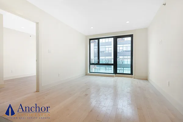 Rented by Anchor Associates | media 9