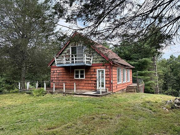 2nd image of 2098 Shady Grove Rd NW