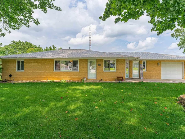 428 W Walnut St, Mason City, IL 62664