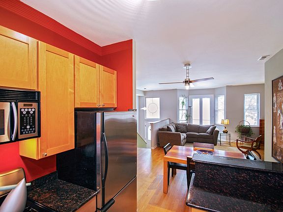 4th image of 1811 W Berwyn Ave Unit C