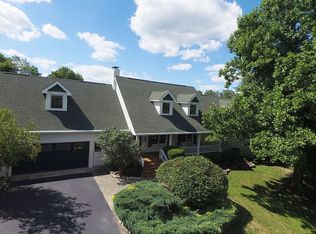 9202 Mallard Point, Zionsville, IN 46077