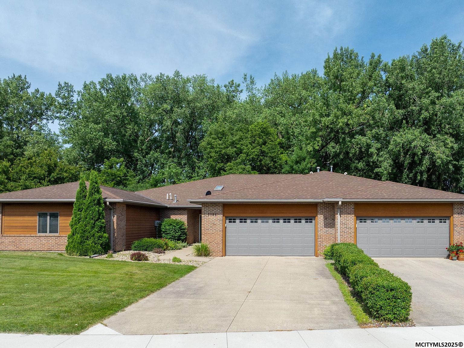 Hunters Ridge Iowa 2048 Hunters Ridge Dr, Mason City, IA 50401 | Zillow