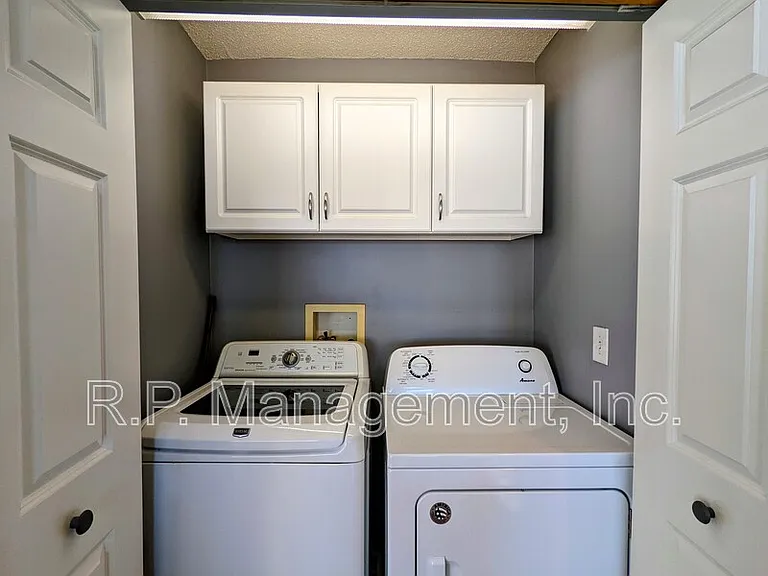 1909 Bluestem Ln — Photo 8