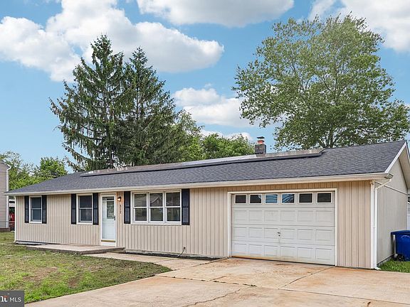 3rd image of 312 Spring Lake Blvd