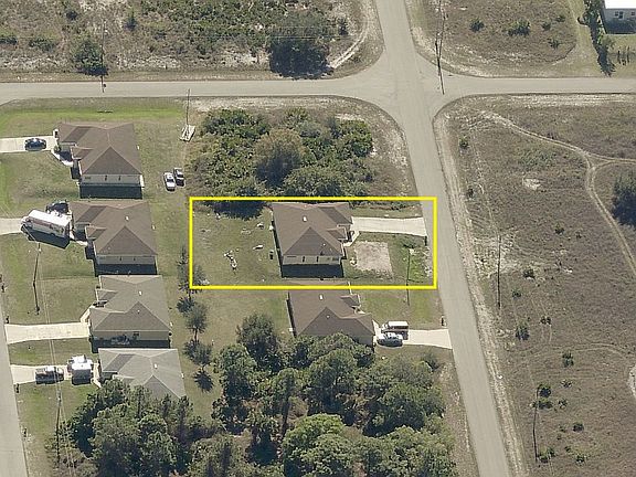 2nd image of 1816 Rush Ave