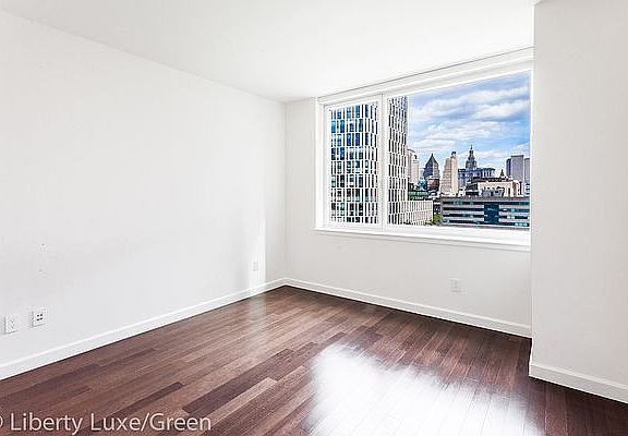 4th image of 200 E End Ave APT 12J