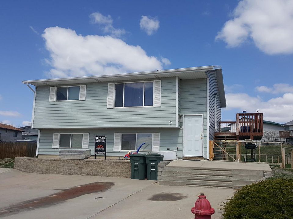 2nd image of 5 Crestview Ct
