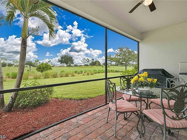 3153 Walnut Grove Ln — Photo 29