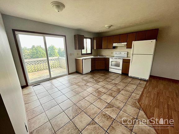 3rd image of 8507 Lake Michigan Dr