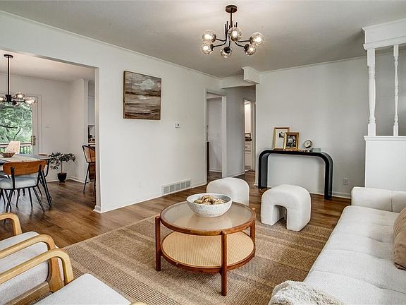 4th image of 8812 E 54th St