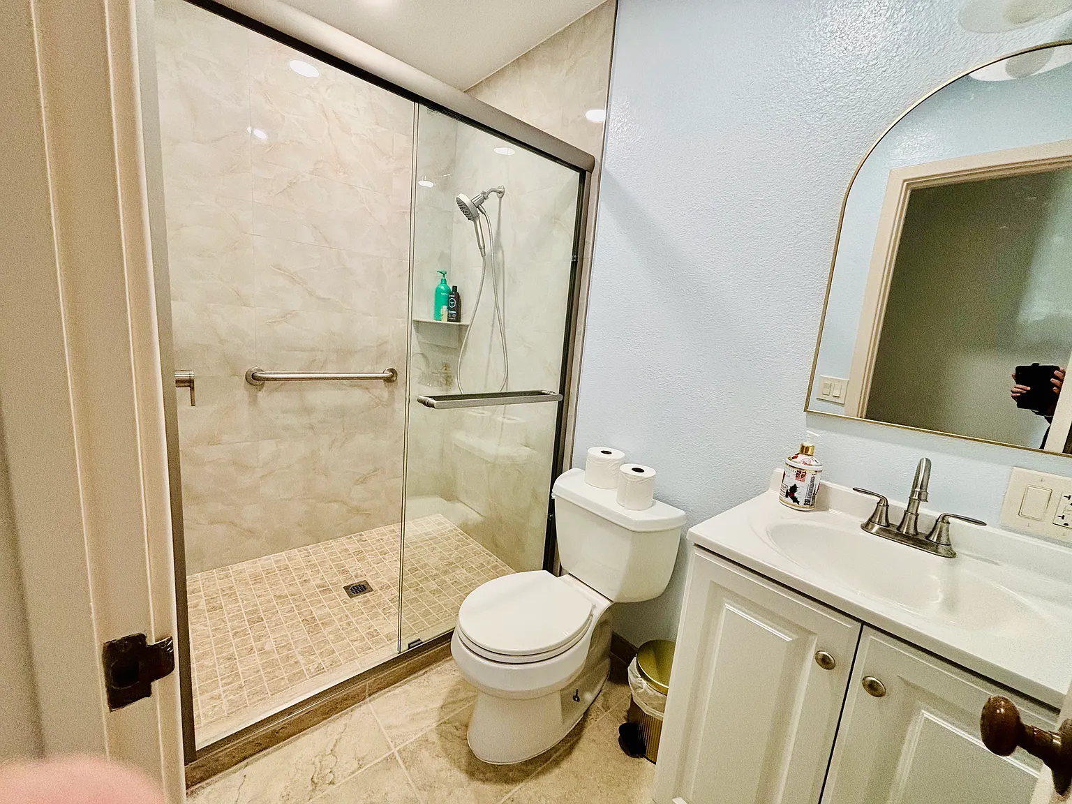 3 bed, 2799 sqft, $1,350 — Photo 2