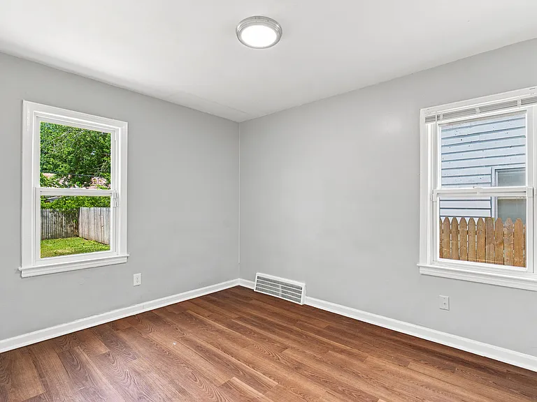 12151 Wayburn St — Photo 23
