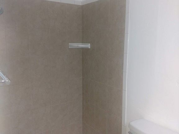 4th image of 4477 Clairemont Dr