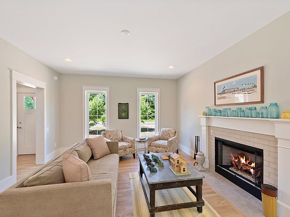 4th image of 10656 Marquette Dr