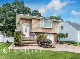 41 Ohio Ave, Massapequa, NY 11758