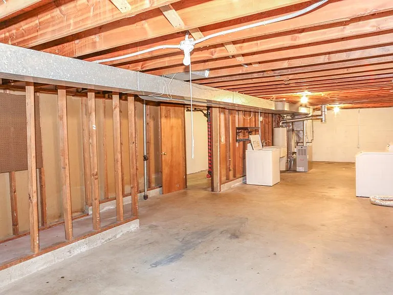 5723 Quincy St — Photo 13