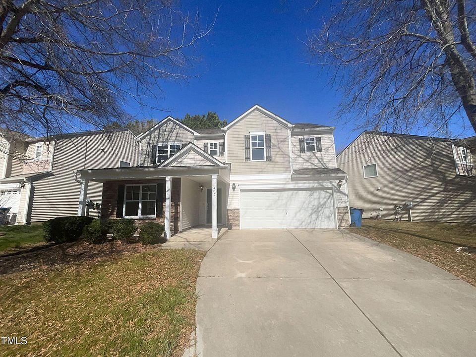 1st image of 405 Ganyard Farm Way